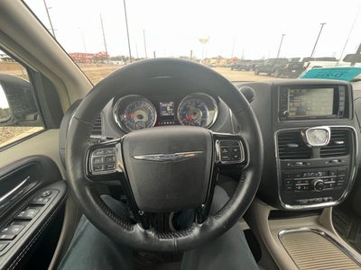 2015 Chrysler Town & Country Limited