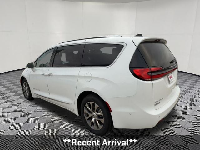 2024 Chrysler Pacifica Hybrid Pinnacle