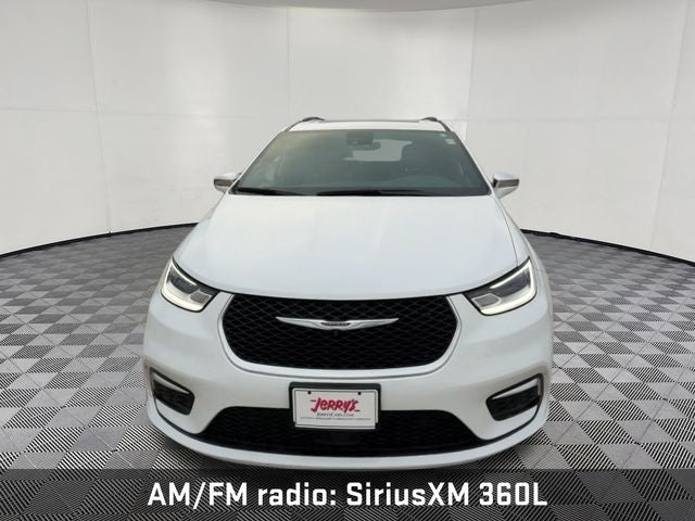 2024 Chrysler Pacifica Hybrid Pinnacle