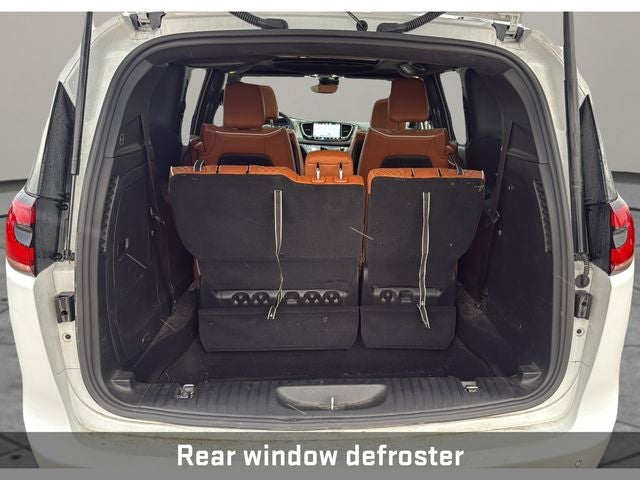 2024 Chrysler Pacifica Hybrid Pinnacle