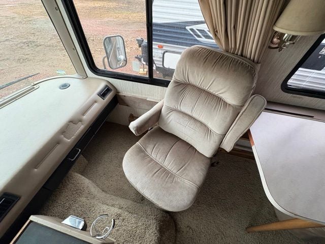 1991 Fleetwood Bounder 34S