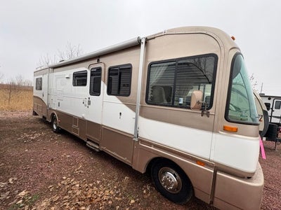 1991 Fleetwood Bounder 34S