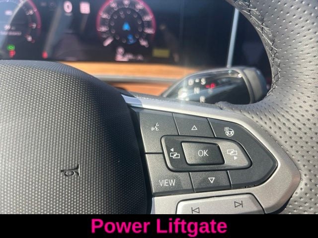 2025 Volkswagen Tiguan 2.0T SEL R-Line