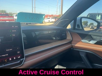 2025 Volkswagen Tiguan 2.0T SEL R-Line