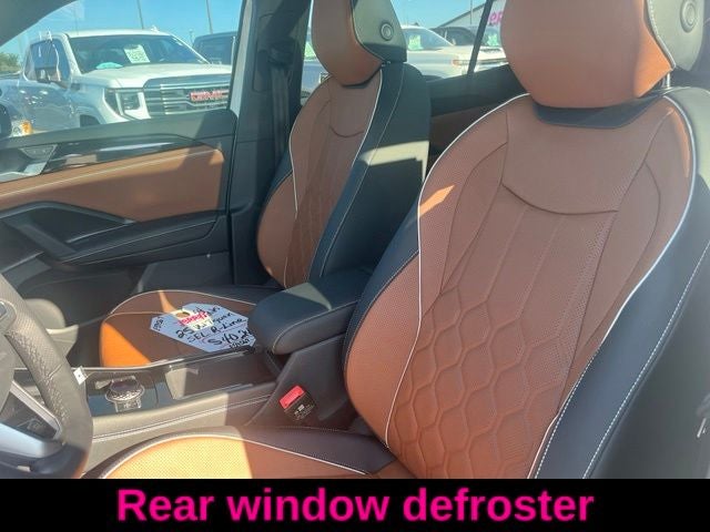 2025 Volkswagen Tiguan 2.0T SEL R-Line