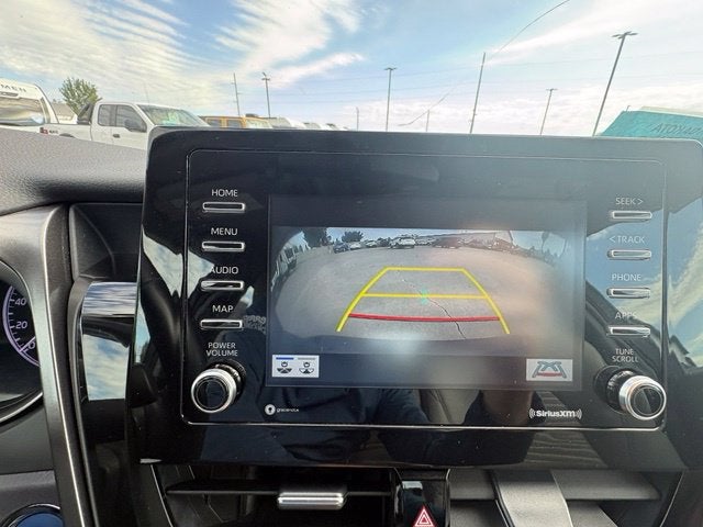 2022 Toyota Camry Hybrid SE