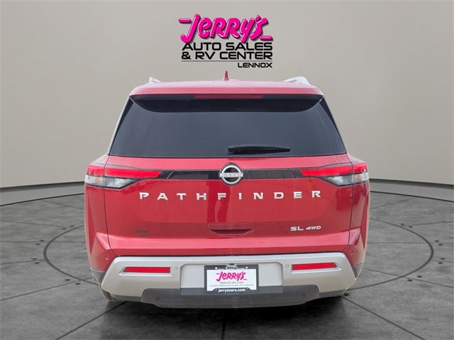 2023 Nissan Pathfinder SL