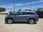 2016 Toyota Highlander Base