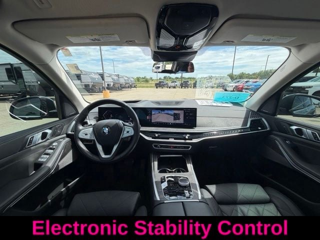 2025 BMW X7 xDrive40i