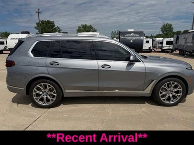 2025 BMW X7 xDrive40i