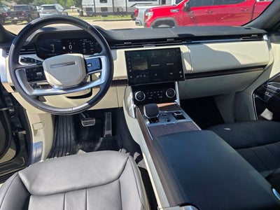 2023 Land Rover Range Rover SE
