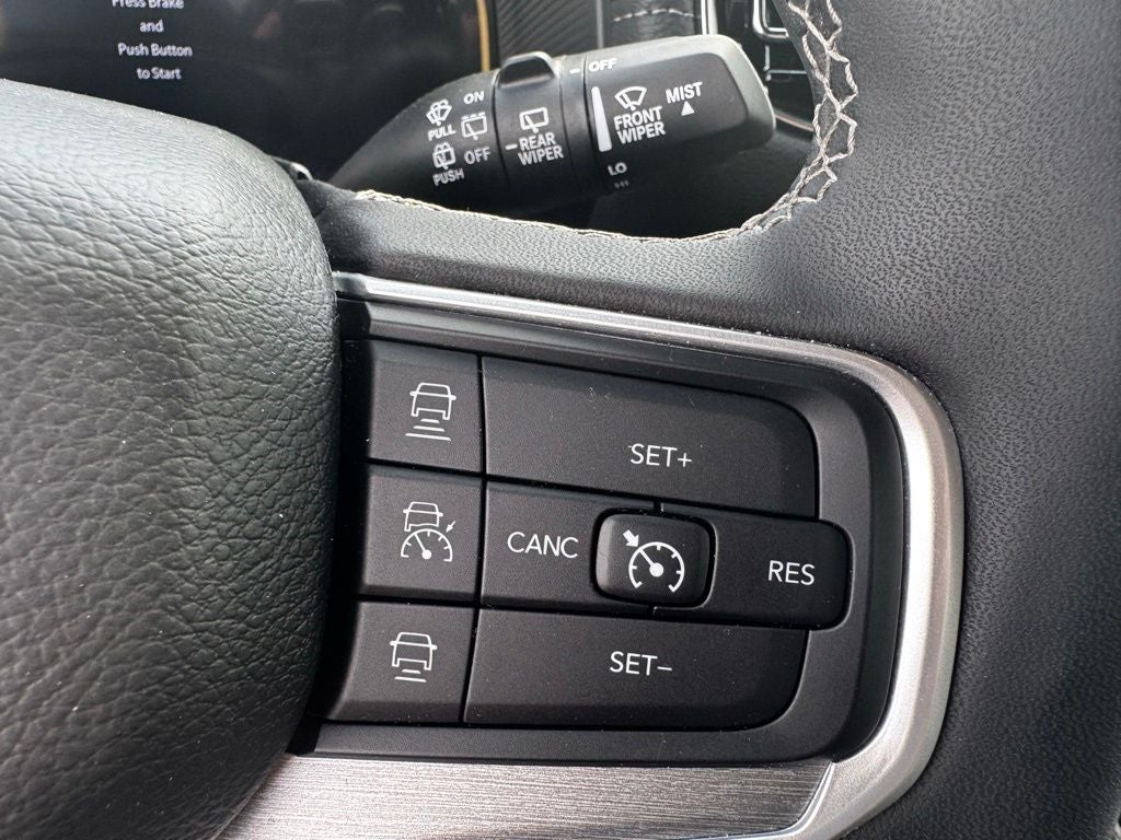 2025 Jeep Wagoneer L Base