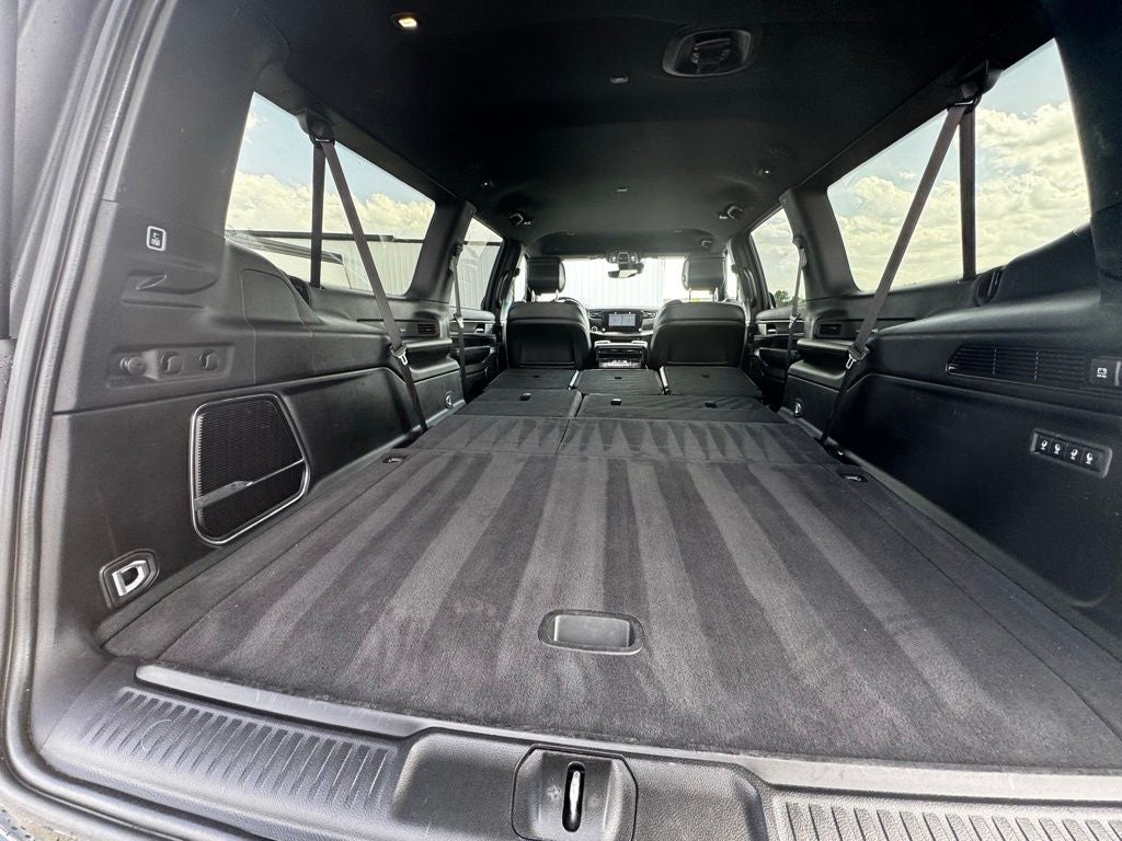2025 Jeep Wagoneer L Base