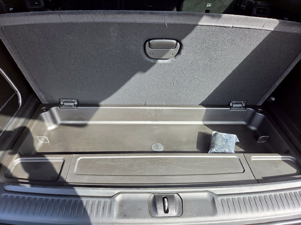 2025 Jeep Wagoneer Base