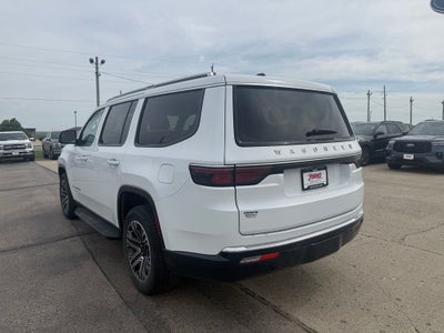 2024 Jeep Wagoneer Base