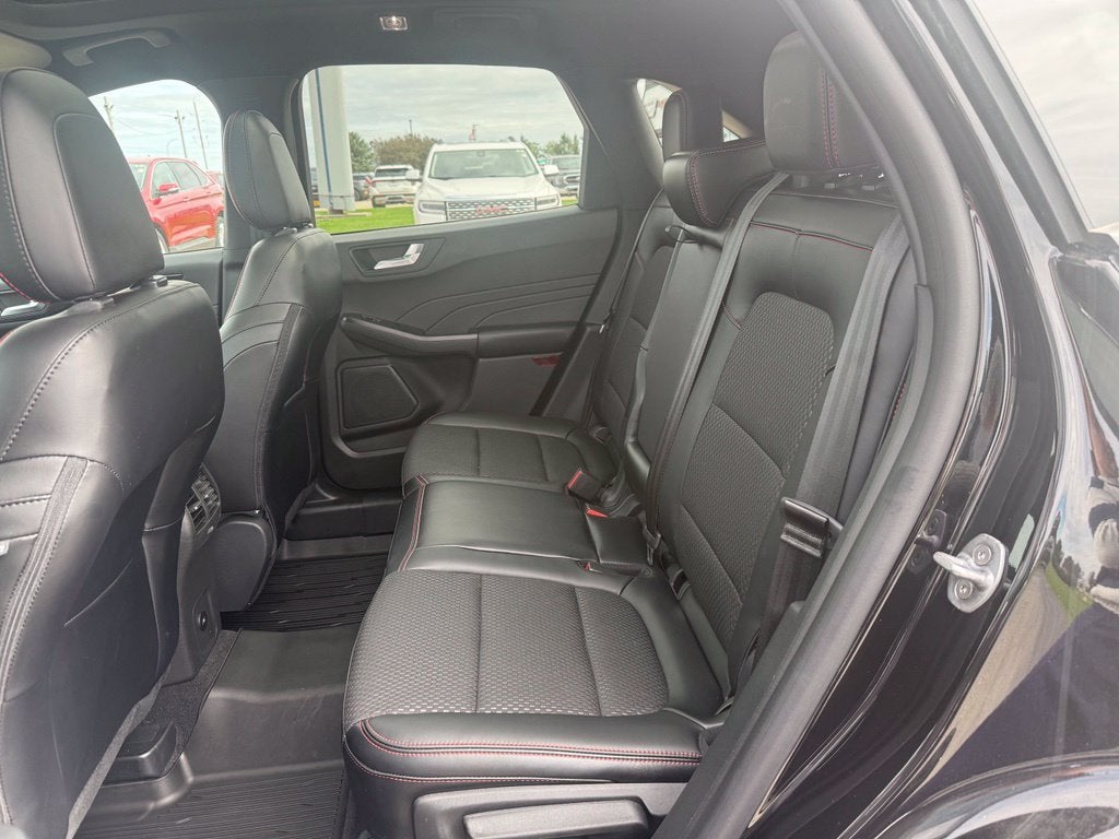 2024 Ford Escape ST-Line Elite