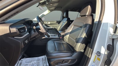 2023 Ford Explorer XLT 202A
