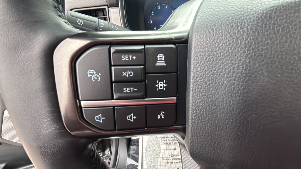 2025 Ford F-150 Platinum 5 1/2 FT BOX