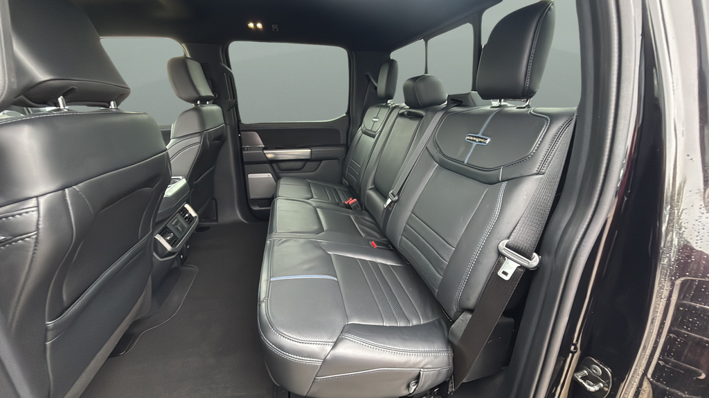 2025 Ford F-150 Platinum 5 1/2 FT BOX