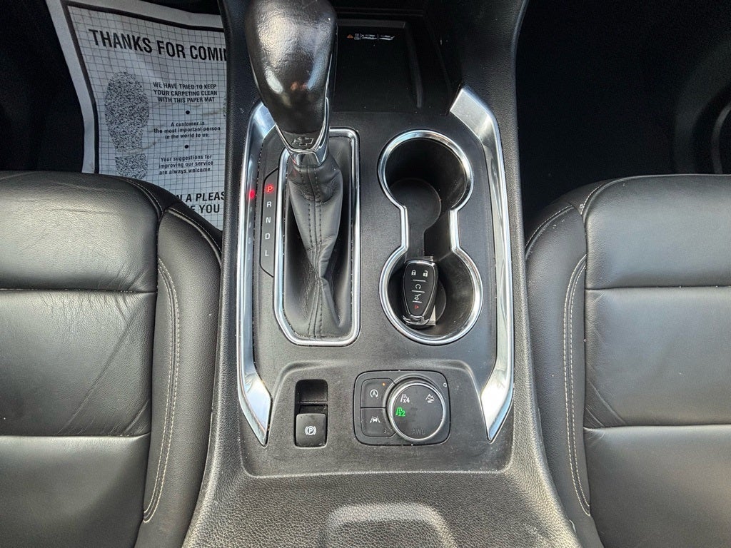 2022 Chevrolet Traverse LT Leather