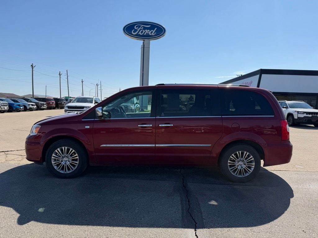 2014 Chrysler Town & Country Touring-L 30th Anniversary