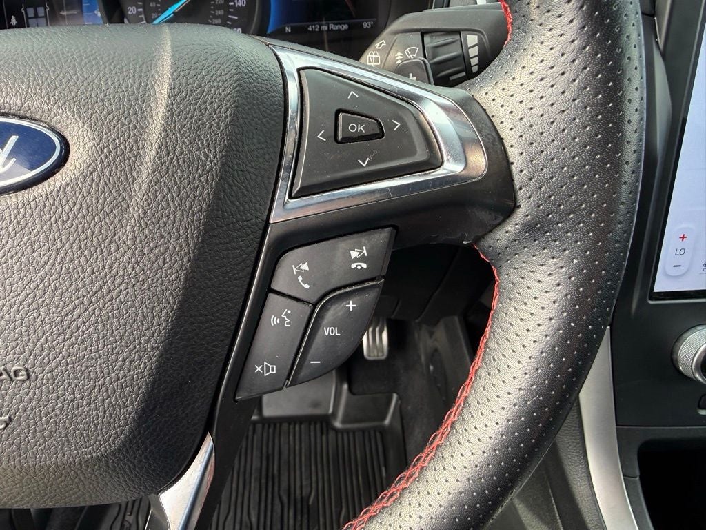 2022 Ford Edge ST Line