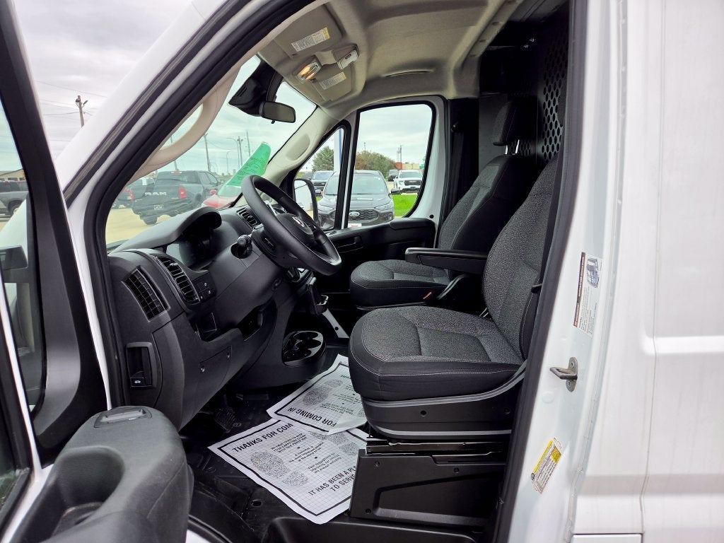 2025 RAM ProMaster 2500 Base