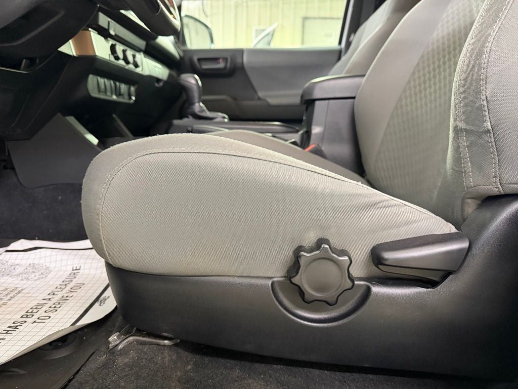 2022 Toyota Tacoma Base