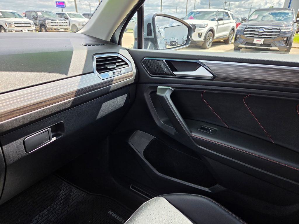 2024 Volkswagen Tiguan 2.0T Wolfsburg Edition