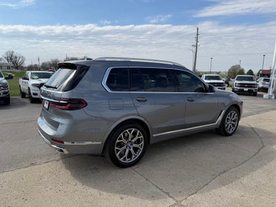 2025 BMW X7 xDrive40i