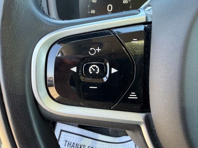 2021 Volvo XC90 T5 Momentum