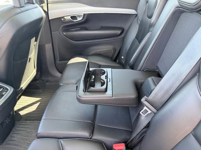 2021 Volvo XC90 T5 Momentum